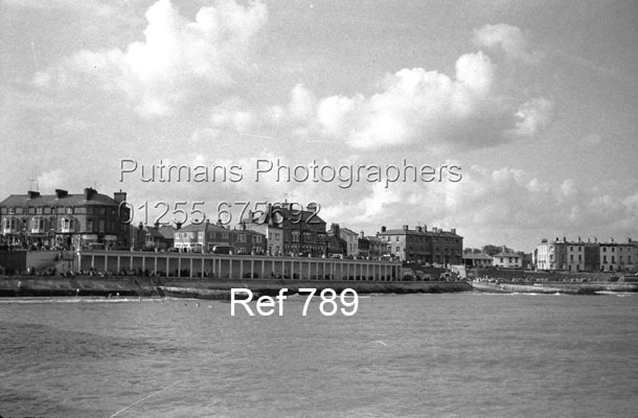 Ref 789 Marine Parade & Colonnade from pier