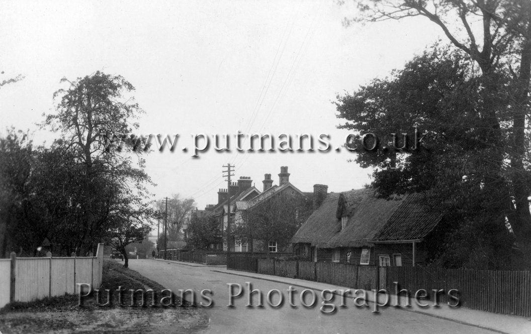 Ref 1172 Thatched Cottage, Hall Lane