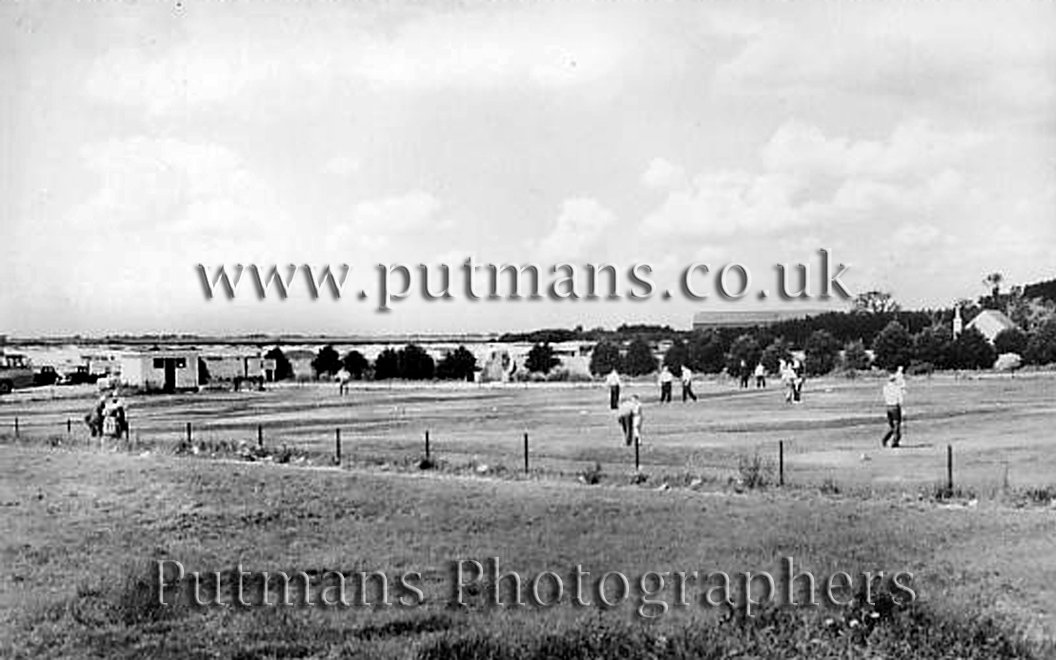 Ref 1353 Coronation Camp & Putting Green