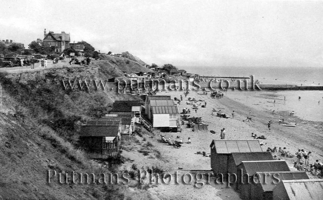 Ref 1416 East Beach towards Hipkins