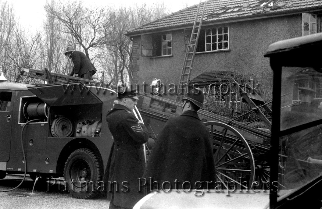 Ref 1427 Fatal Fire 1st Avenue 3rd April 1954