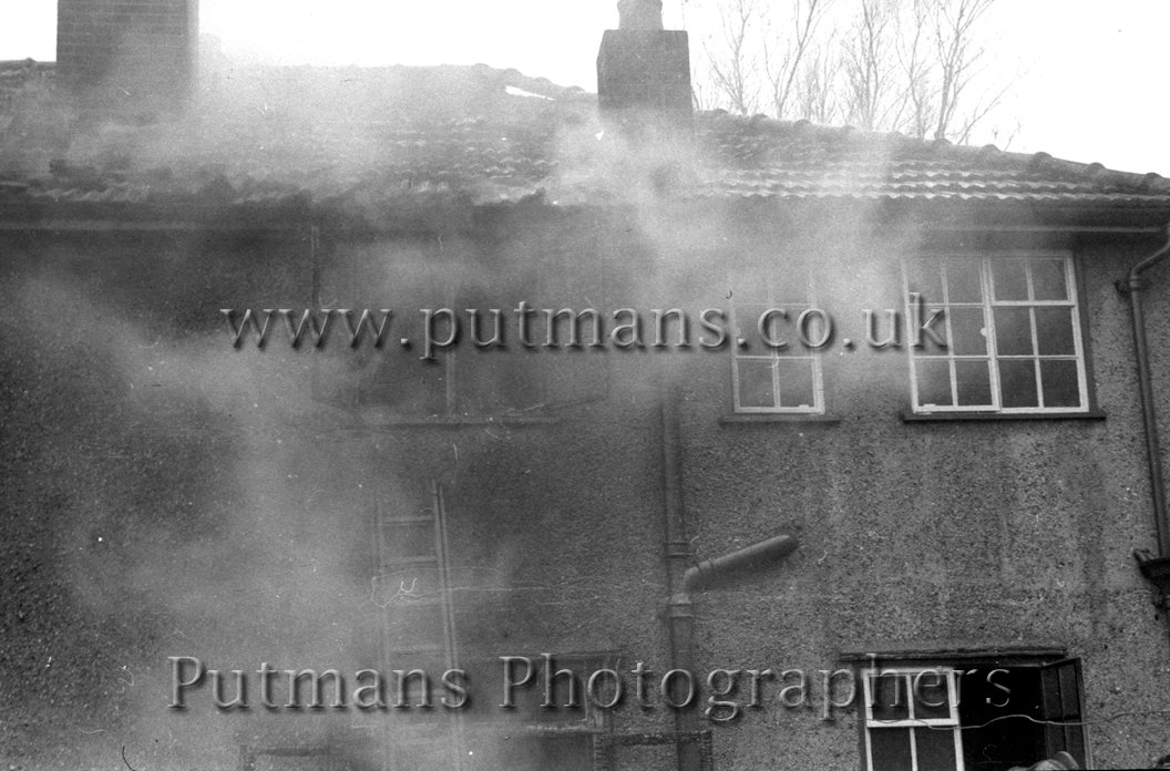 Ref 1434 Fatal Fire 1st Avenue 3rd April 1954