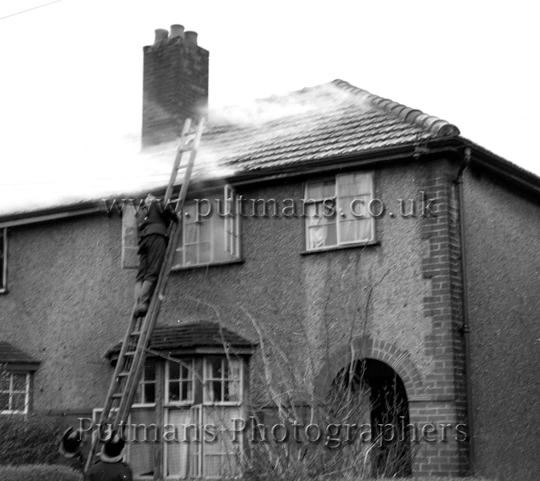 Ref 1438 Fatal Fire 1st Avenue 3rd April 1954