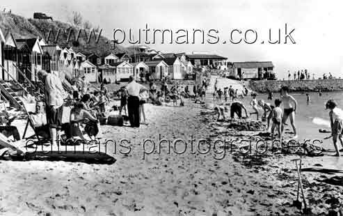 Ref 1523 Looking towards Hipkins Cafe c1960