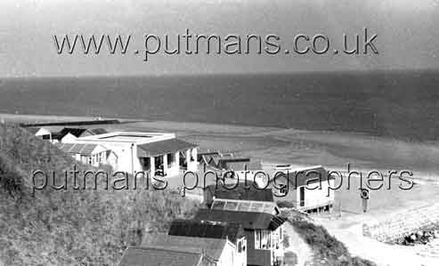 Ref 1540 Hipkins Cafe & Beach 1954
