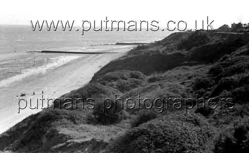 Ref 1562 Cliffs by Naze Tower 1954