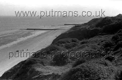 Ref 1563 Cliffs by Naze Tower 1954