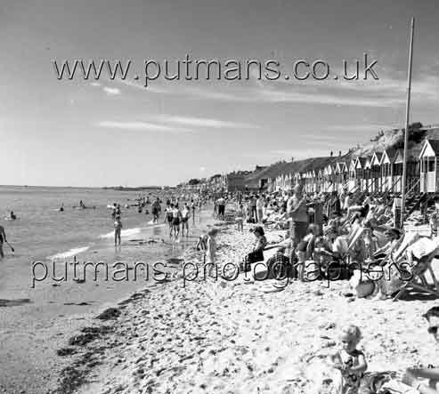 Ref 1580 Beach from foot of Hipkins Slope 1959