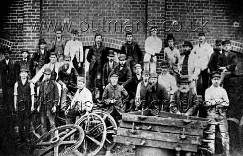 Ref 1592 Warners Foundry - moulders 1891