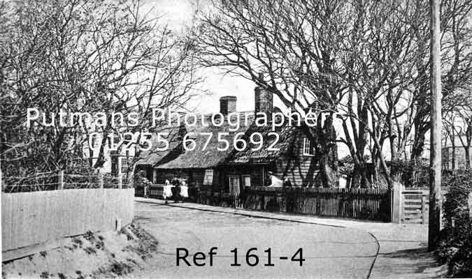 Ref 161-4 Thatch Cottage