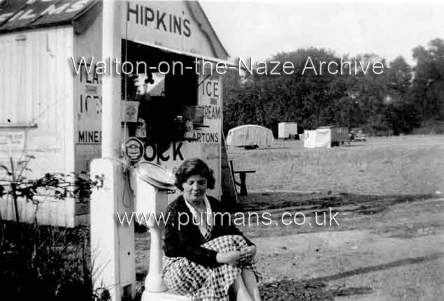 Ref 1954 Hipkins Ice Cream Hut on Jubilee Field