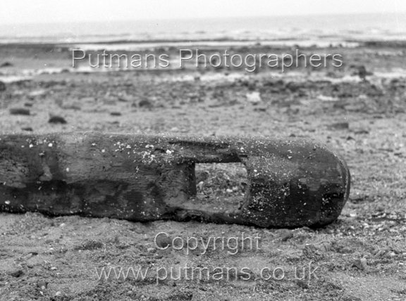 Ref 2015 Ancient wooden structure uncovered by sea at The Low 1963
