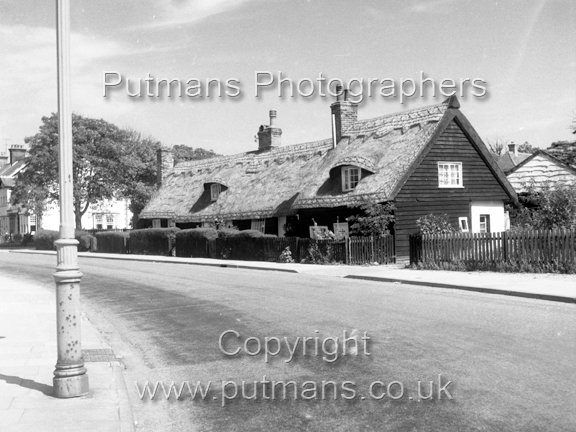 Ref 2060 Thatched Cottage 1966