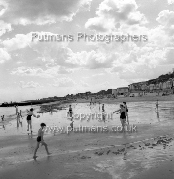 Ref 2236 Hipkins Beach 1958