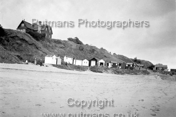 Ref 2806 Naze Beach looking towards Hipkins c1900