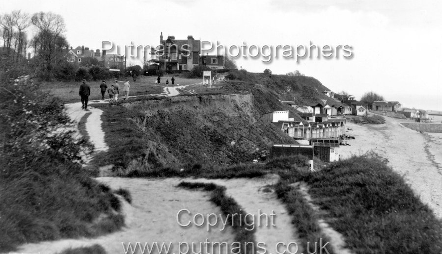 Ref 2870 Mabel Greville & Hipkins cliffs