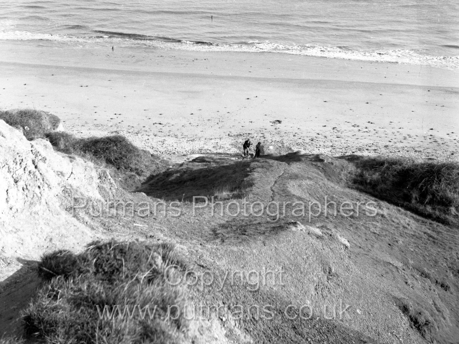 Ref 3015 Naze Cliffs December 1956