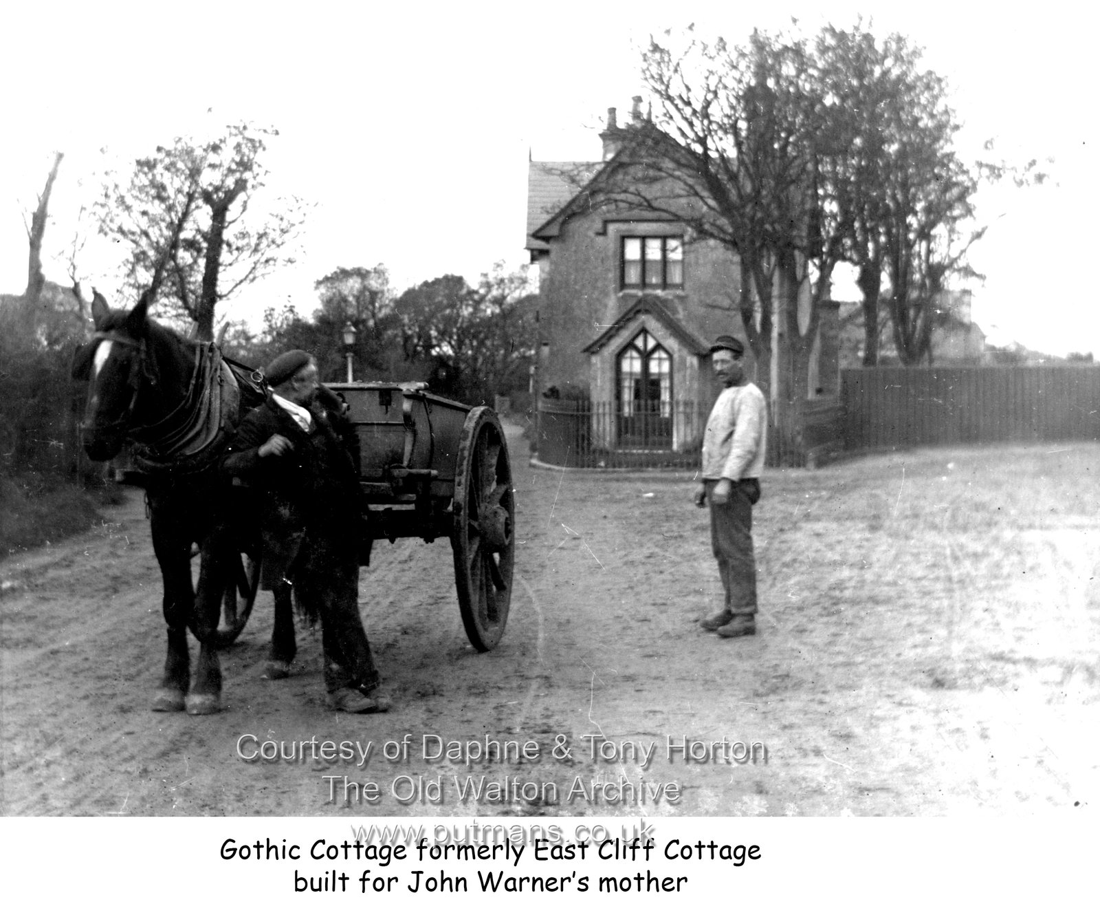 Ref 3075 Gothic Cottage