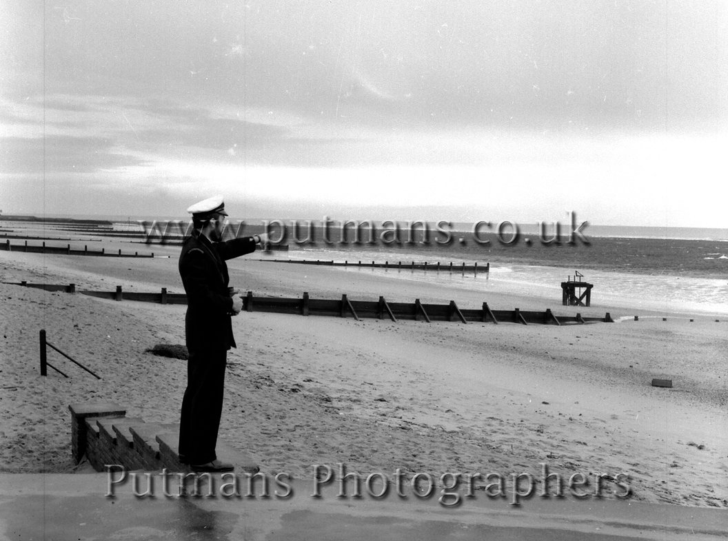 Ref 621B Extreme ebb tide 19th Jan 1972