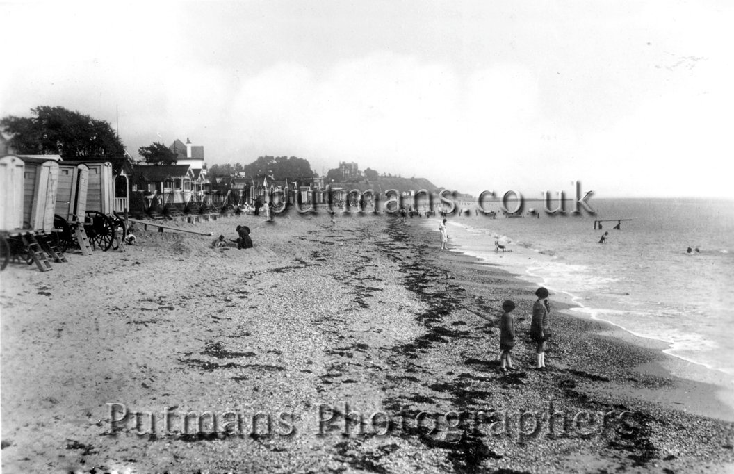 Ref 695 East Beach