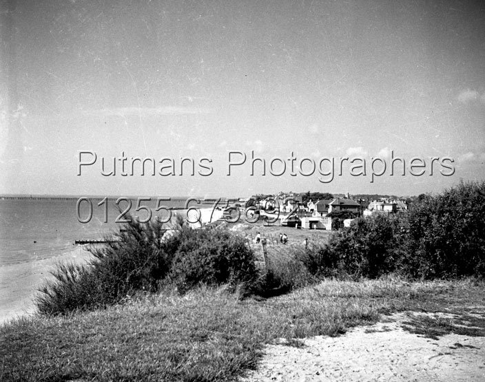 Ref 940 Cliff Parade