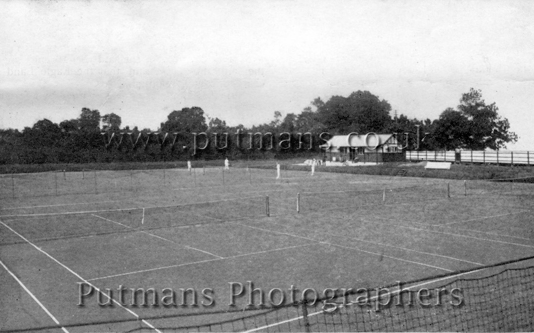 Ref 984 Warner's Public Hard Tennis Courts