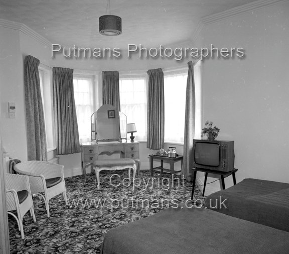 Ref OF554 Glencoe Hotel c1979