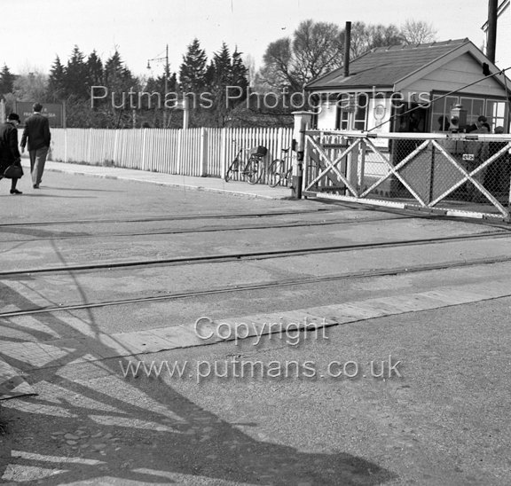 Ref OF603 Level Crossing 13th April 1949