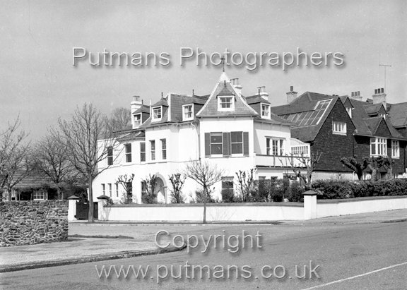 Ref OF611 Turret Lodge 1950