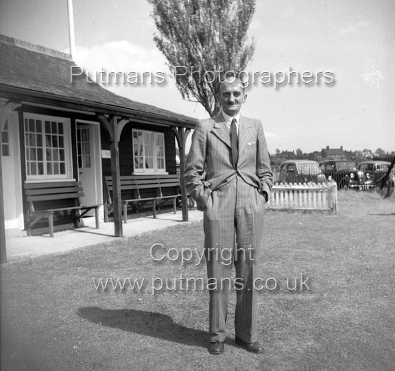 Ref OF615 Frinton Cricket Club 1947
