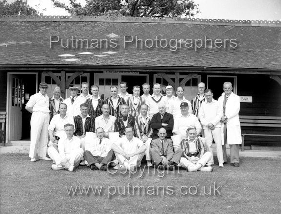 Ref OF618 Frinton Cricket Club 1947