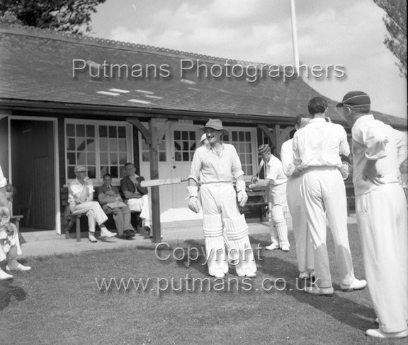 Ref OF620 Frinton Cricket Club 1947
