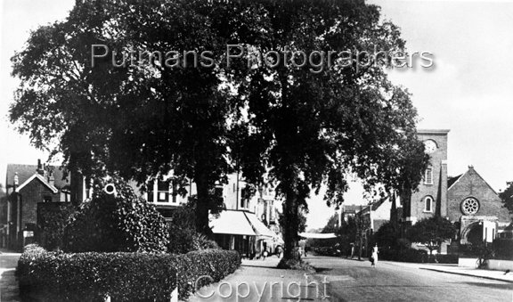 Ref OF624 Connaught Avenue and Free Church