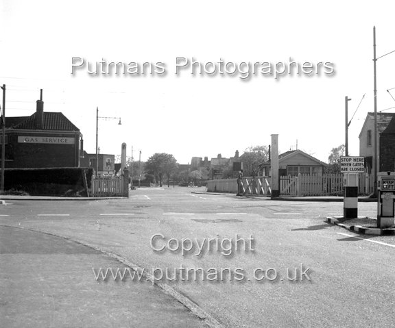 Ref OF637 Frinton Gates 1959