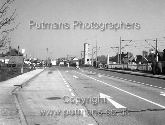 Ref OF638 Frinton Gates 1959