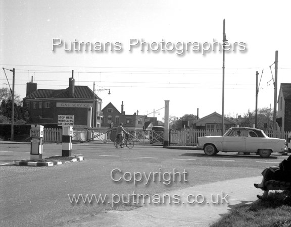 Ref OF639 Frinton Gates 1959