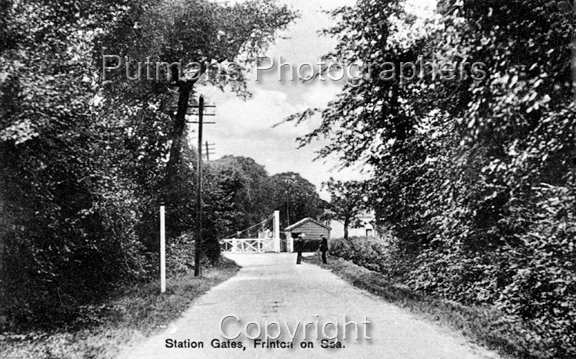 Ref OF663 Frinton Gates Level Crossing - Very Early