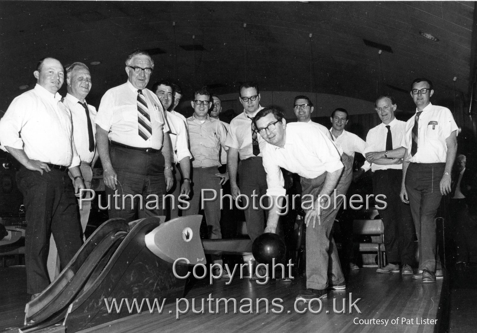 Avent Brian Ten Pin Bowl Walton Pier