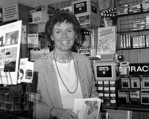 Dawson Suzanne - Putmans Shop