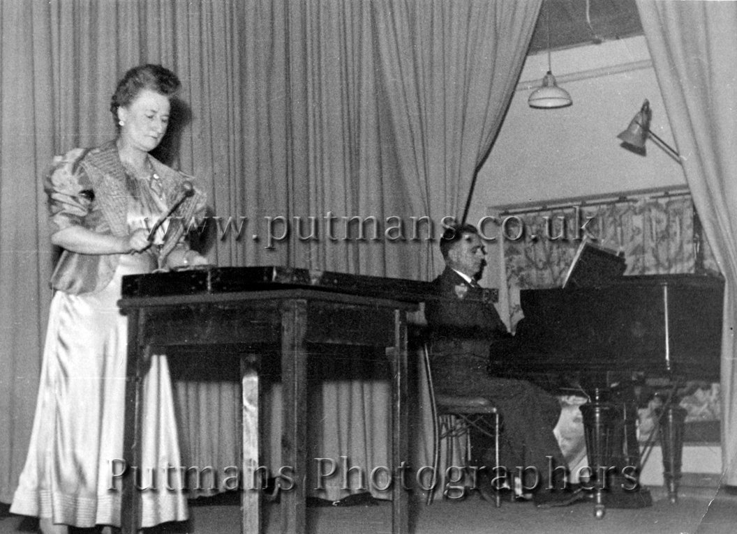 Edmonds Connie with Xylophone
