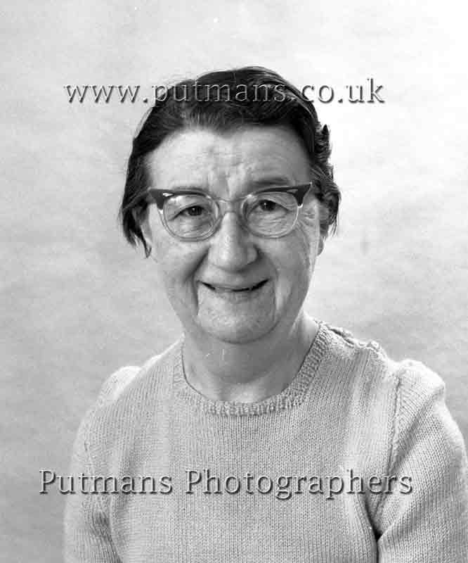 Frost Edith 1973