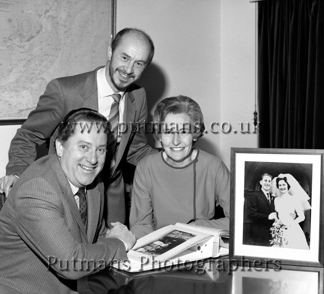 Goldsmith Tony & Judy 25th Wedding Anniversary with Peter Frost