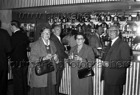 Ref 1546 Opening of Portobello Shades Bar 3 July 1959