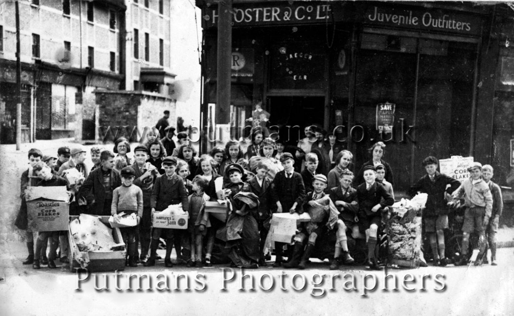 Children collecting paper for war effort WW2