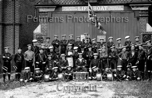 Ref 1979 Sea Scout Group outside Lifeboat House