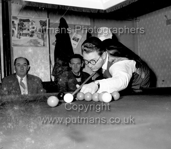 John Pulman @ British Legion Club - Jack Frost in background