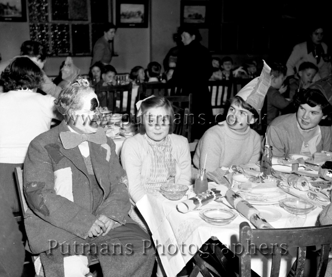 Naze Children Xmas Party 3rd Jan 1955 (D)