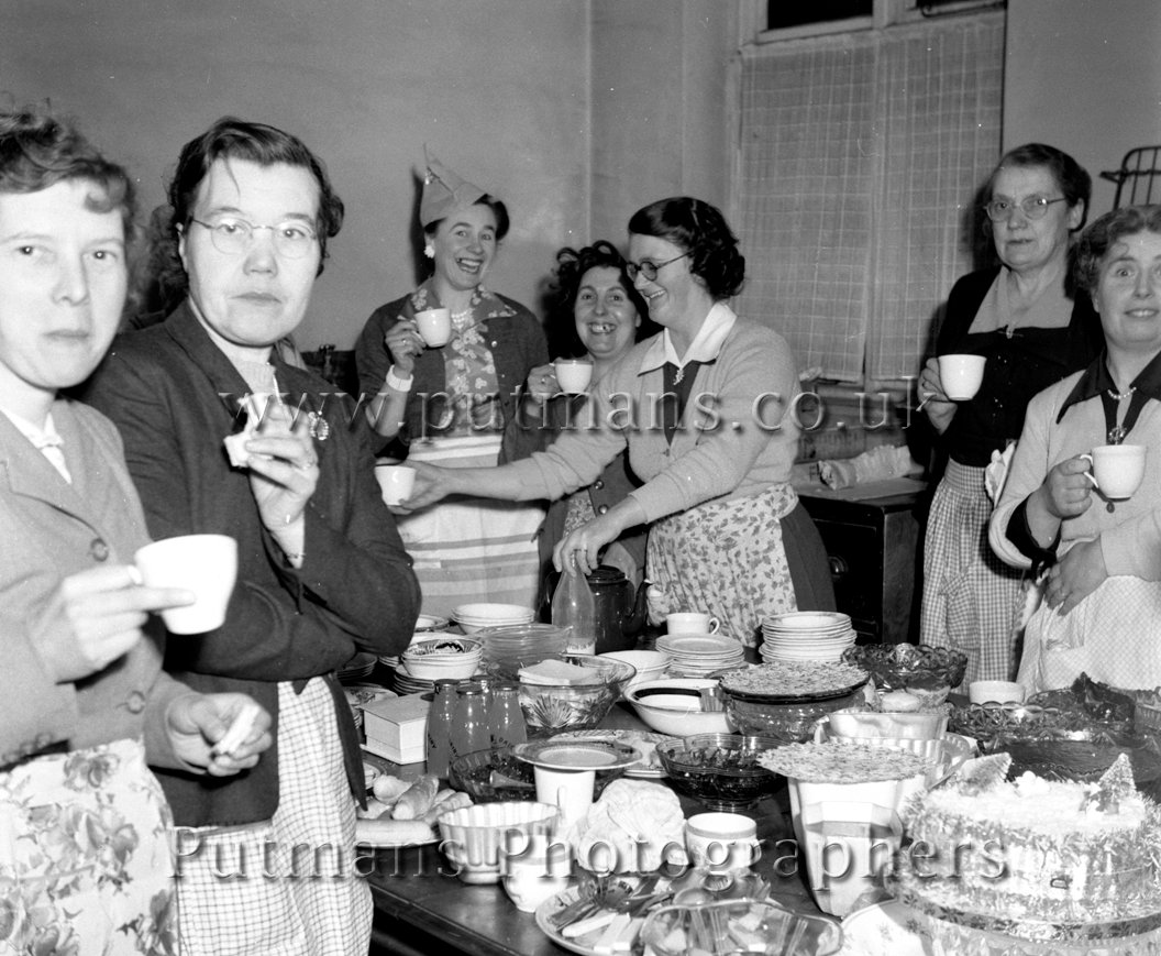 Naze Children Xmas Party 3rd Jan 1955 (K)