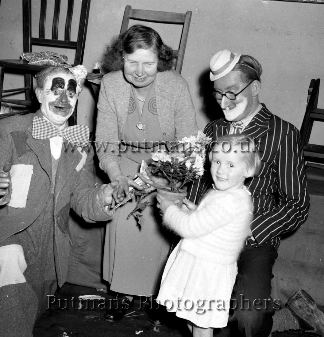 Naze Children Xmas Party 3rd Jan 1955 (O)