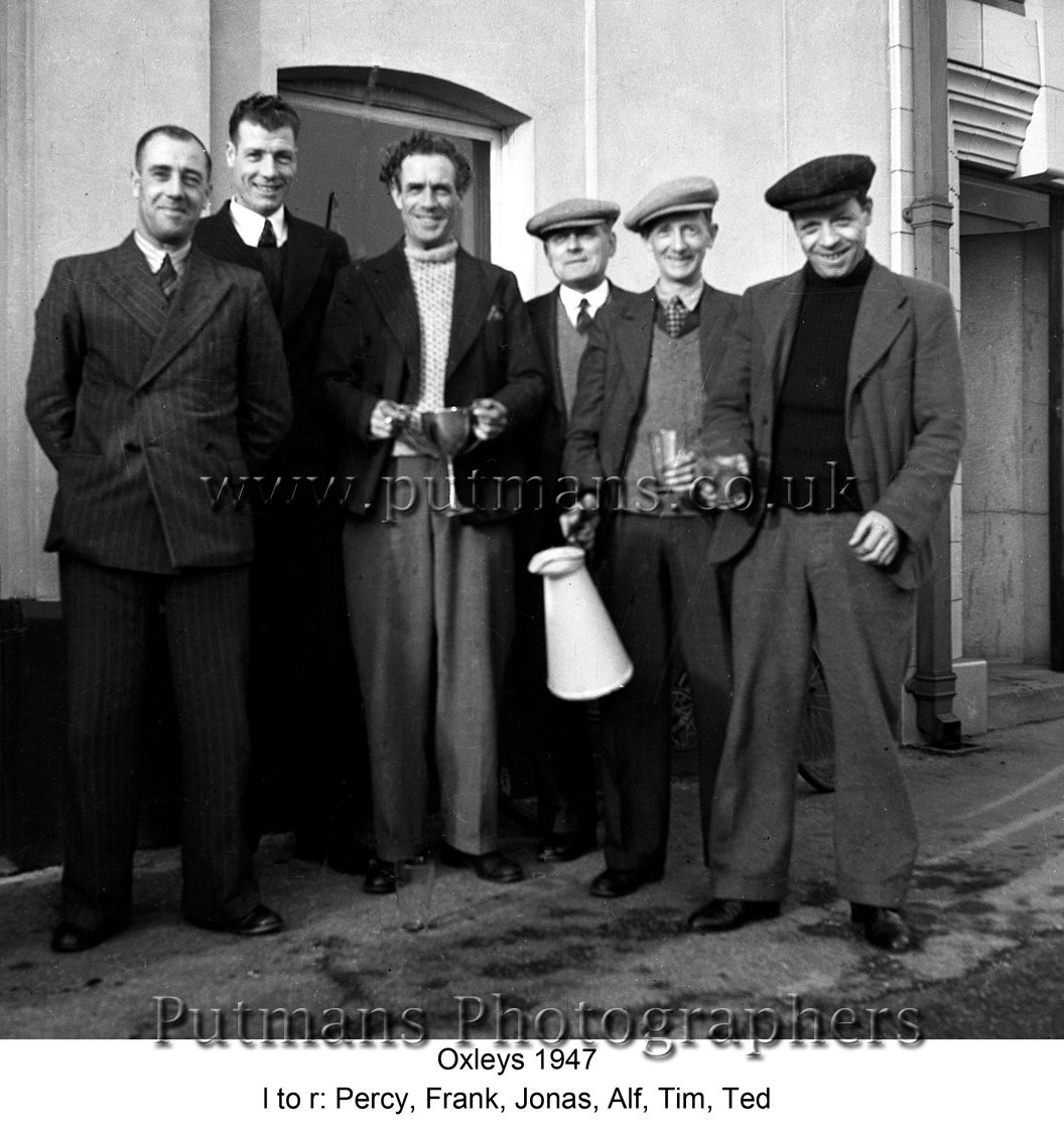 Ref 1361A Oxleys - Pier Darts Team 1947